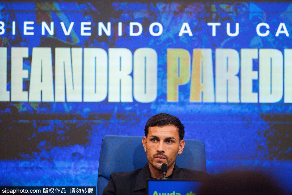 波兰超级联赛
_马赛再度报价本纳塞尔:AC米兰期望1000万欧元转会费背后的战术考量与市场动态