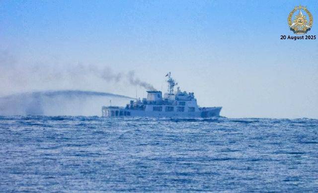 皇冠信用网登1_“坐滩”军舰补给中断皇冠信用网登1,菲军方威胁中国:造成一人死亡即触碰红线