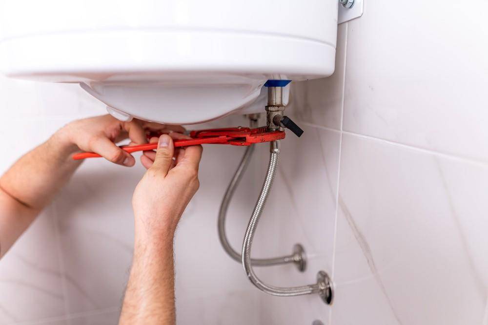 体育皇冠信用網
_男子将热水器钢管通电致妻子洗澡时触电身亡 体育皇冠信用網
，14岁女儿致信法院为父求情 终被判无期，判决书体现“司法温度”