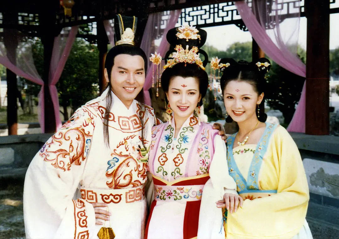 皇冠信用盘代理出租_何晴去世:一代美人离去皇冠信用盘代理出租,古今多少事,都付笑谈中