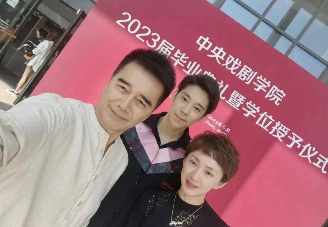 皇冠信用盘代理出租_何晴去世:一代美人离去皇冠信用盘代理出租,古今多少事,都付笑谈中